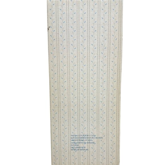 Seymour Mann Connoisseur Andy Collection Doll Hand-Painted Porcelain from Ragged - Picture 2 of 4